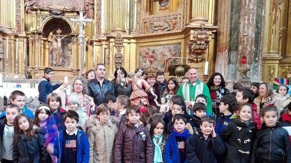 El Ángel de la Guarda de Cigales vuelve a su parroquia