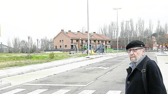 Una calle para Fernando Escobar