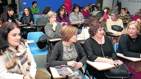 La enfermería hace un llamamiento a la unidad profesional para reivindicarse