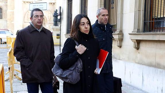 Raquel Gago se juega la defensa a una carta