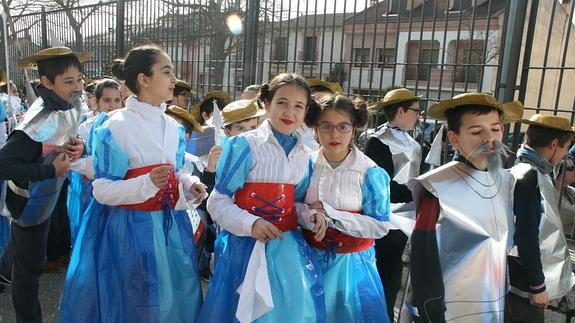 Los escolares se ponen el disfraz
