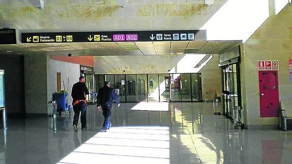 El aeropuerto de Matacán arranca el año con una drástica caída de usuarios