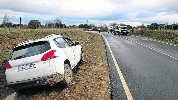 El temporal de viento, lluvia y nieve deja algunos problemas en las carreteras