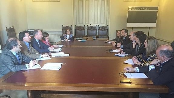 La Mesa de Comercio impulsará el negocio minorista en la ciudad