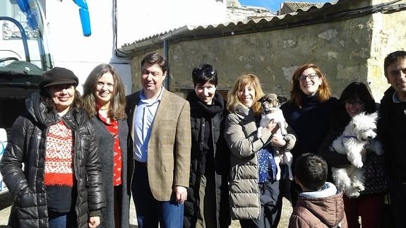 Ouka Leele, Chus Gutiérrez y Nathalie Seseña entregan a Trigueros del Valle el Premio Capital Animal