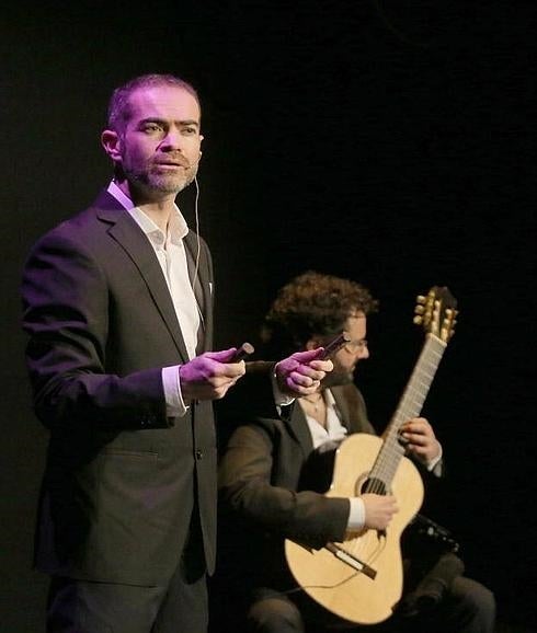 Miguel Velayos rescata su memoria de huérfano