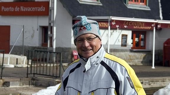 El mundo del esquí homenajea a José Luis López Mora, que dirigió la primera escuela