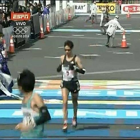 Un colosal Javi Guerra acaba noveno en el maratón de Tokio