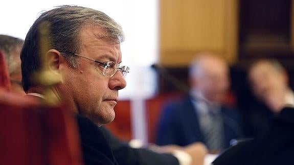 Unidad sin fisuras en el Ayuntamiento para exigir que finalicen las obras de integración de Feve