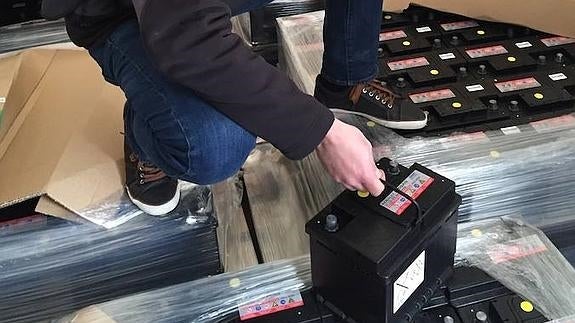 Desarticulado el grupo que robó un camión con 1.260 baterías con destino a la factoría Renault de Villamuriel