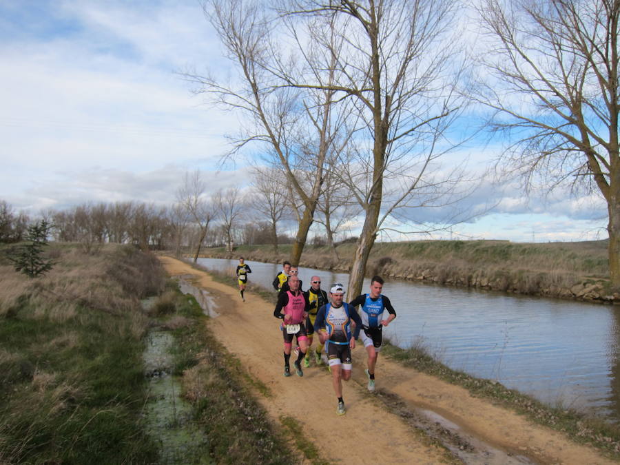 Jorge López y Felisa Ares ganan el XI Duatlón Canal de Castilla