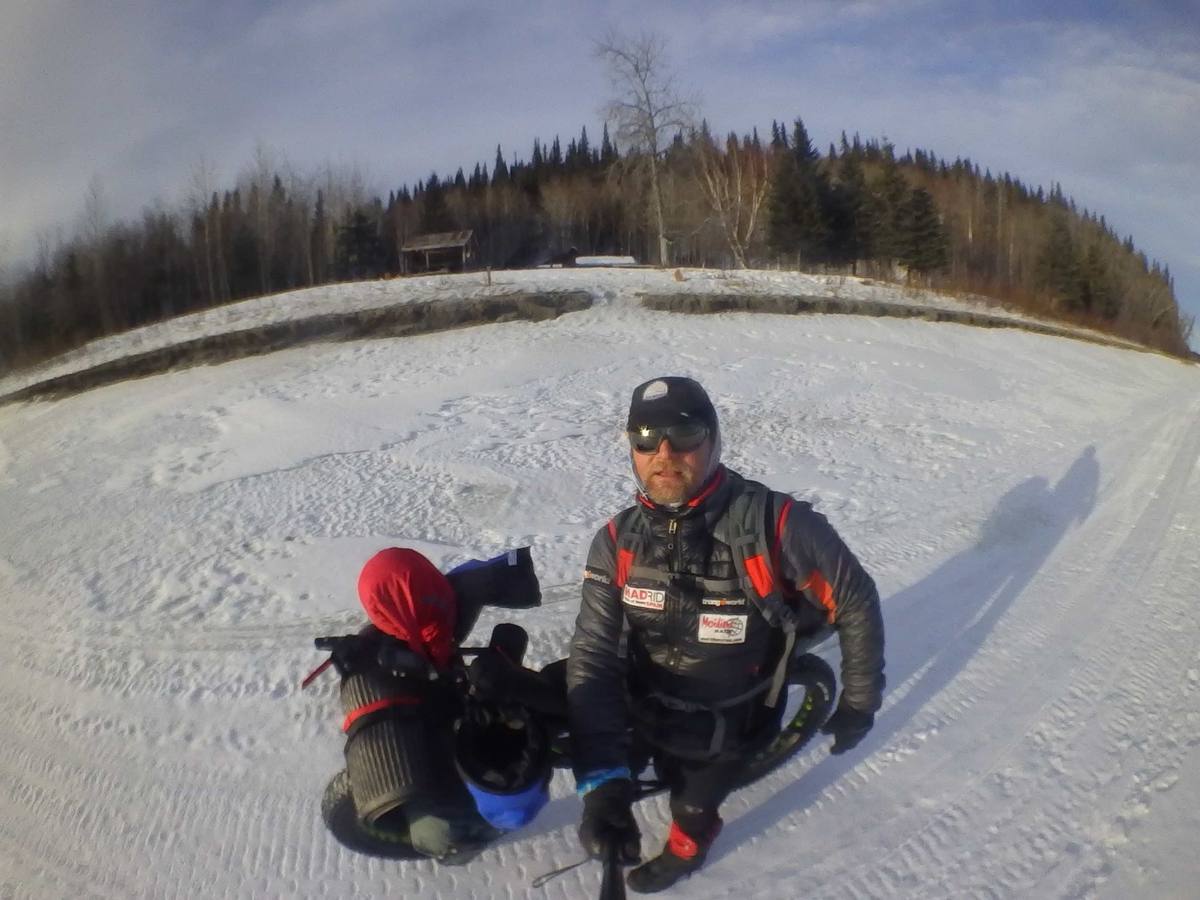 El vallisoletano Antonio de la Rosa abandona la Iditarod Trail