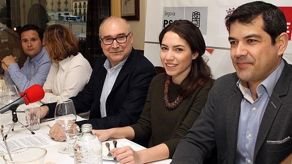 El PSOE cree que los consejos de alcaldes mejorarán la labor de las diputaciones