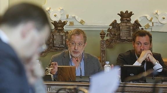 Luz verde a los criterios de revisión del PGOU con 23 enmiendas de PP y C's, que votan en contra