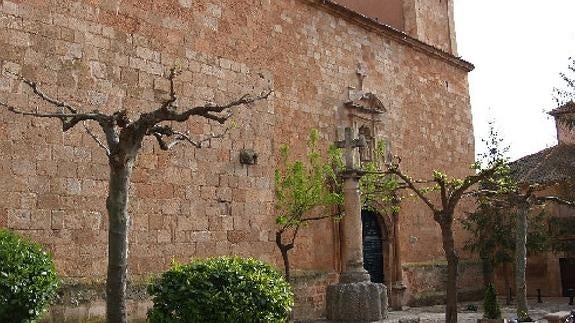 Adiós a la grieta en la bóveda de la iglesia de Santa María la Mayor de Ayllón