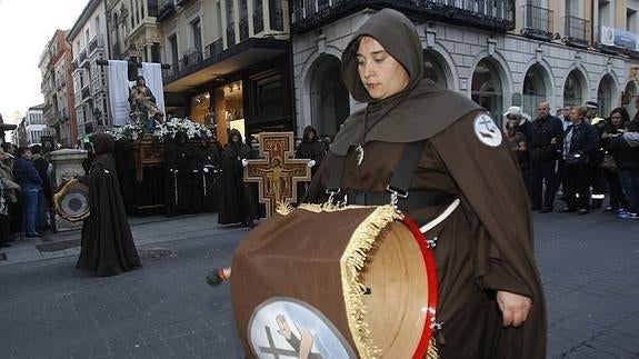 La Virgen de la Piedad protagoniza el Sábado de Pasión en Palencia