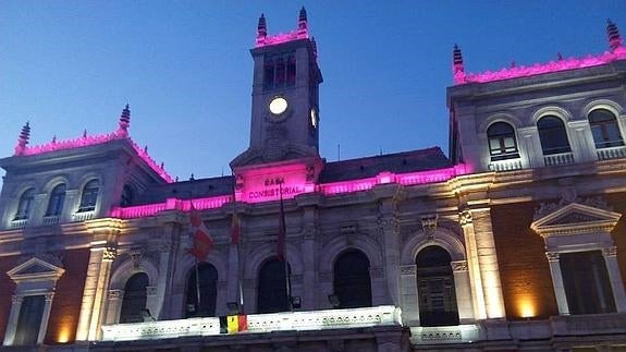 La Plaza Mayor de Valladolid acoge este miércoles una concentración de condena a los atentados