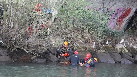 Localizan en Ponferrada el cuerpo sin vida del menor que se lanzó al río Sil a por un balón