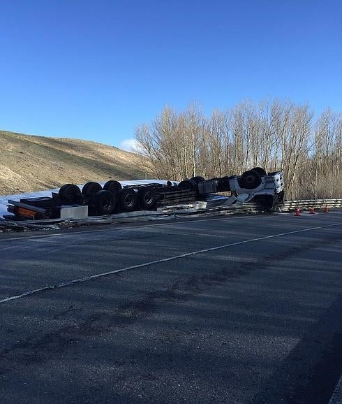 Cuidado con la curva de San Miguel de Bernuy