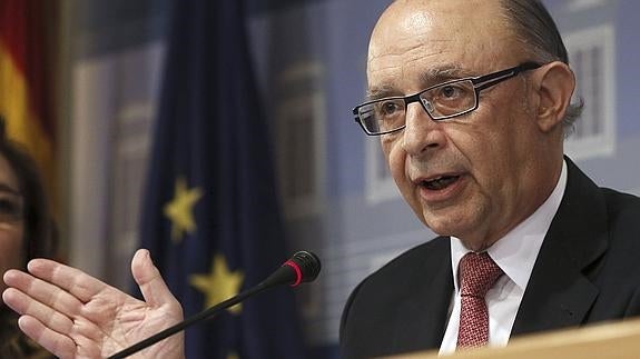 Montoro retiene fondos a 19 ayuntamientos segovianos