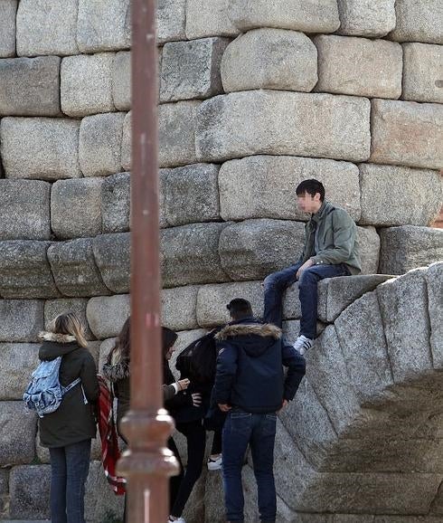 Segovia no quiere 'spidermans' en el Acueducto