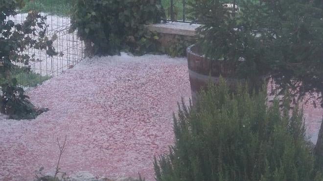 Una intensa granizada descarga en el Este de Valladolid