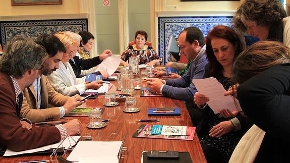 Las seis Ciudades Machadianas impulsarán una ruta conjunta con un 'pasaporte' de viajeros