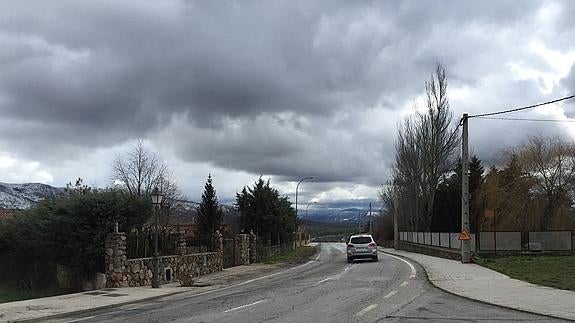 La Diputación arreglará la vía entre Trescasas y Torrecaballeros, con 1.565 vehículos al día