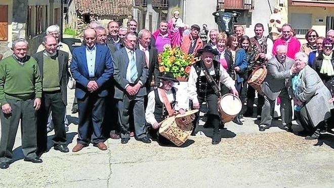 Danzas tradicionales en honor a San Marcos en Cepeda y Cereceda de la Sierra