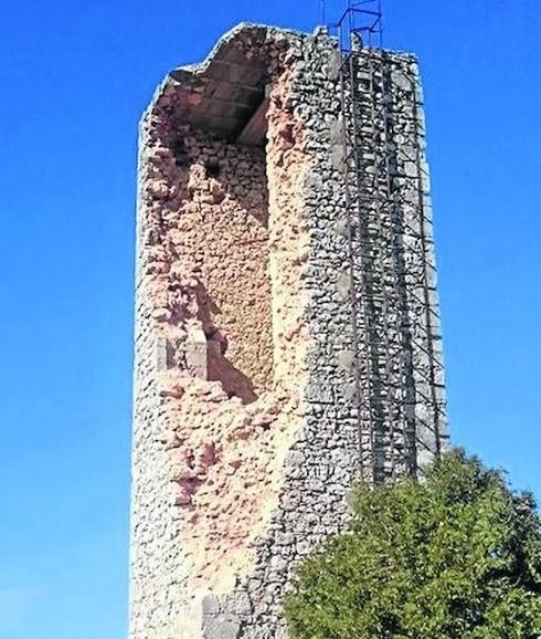 En lucha para rescatar uno de los torreones de la provincia de Palencia