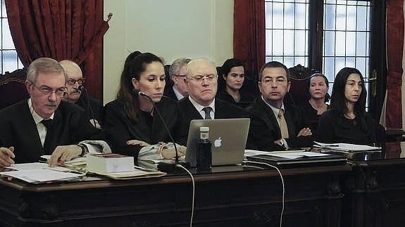 Triana remarca su inocencia y Montserrat apela a su locura para rebajar la pena