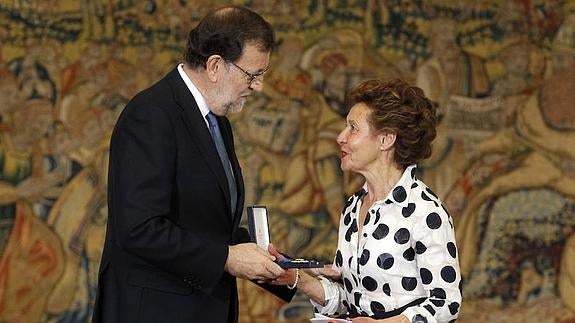 La palentina María Teresa Rodríguez y el leonés José María Fidalgo reciben la Medalla de Oro al Mérito en el Trabajo