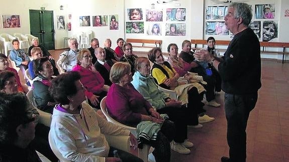 «Los misioneros hemos dedicado más tiempo a educación y salud que a bautizar»