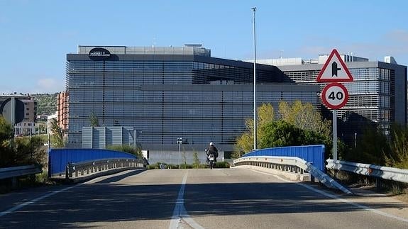 El Estudio Lamela tuvo el pliego del proyecto del edificio de ADE antes de que se publicara el concurso