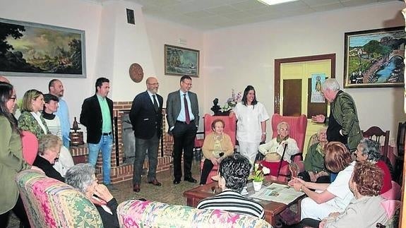 La residencia de Carrión atiende en estancia diurna a doce personas mayores