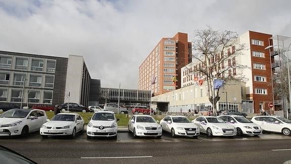 La Junta destina más de medio millón de euros al consumo eléctrico en los hospitales de Palencia