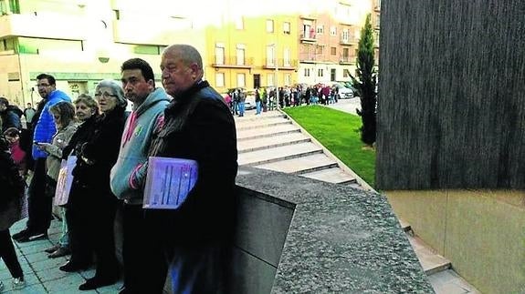 Indignación por las largas colas para conseguir plaza en las ludotecas municipales