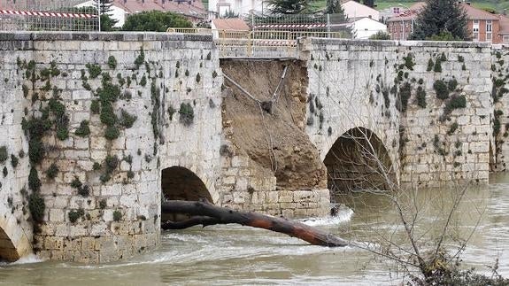 Comienza la reconstrucción del puente de Villamuriel