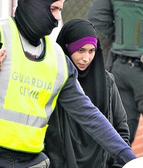 La yihadista andaluza mutó en Topas y se enroló en la pastoral católica