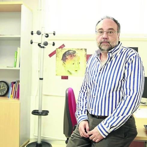 «El alzhéimer afecta a la vida cognitiva, psicológica y social de la persona»