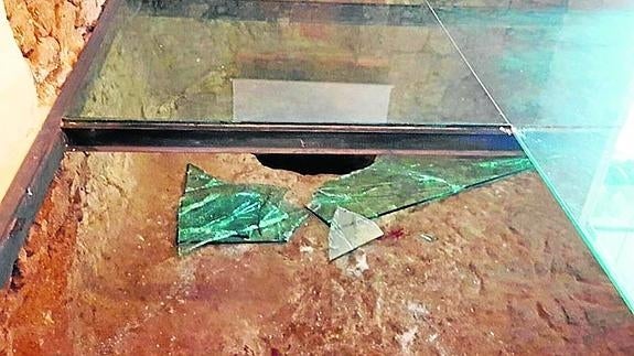 Ocho heridos leves tras ceder el suelo de cristal del Museo Judío de Béjar
