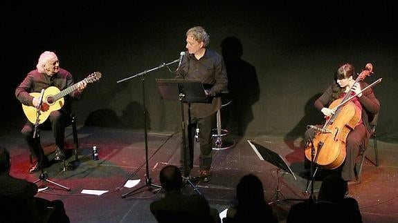 Versos y música en tiempos sombríos