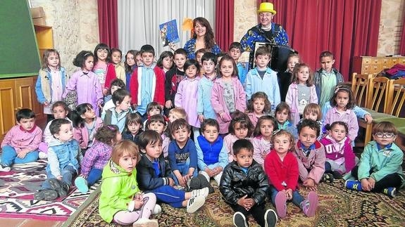 Sesión de cuentacuentos en Cantimpalos