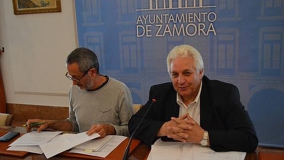 El Ayuntamiento pone en marcha un plan de desbroce para evitar incendios