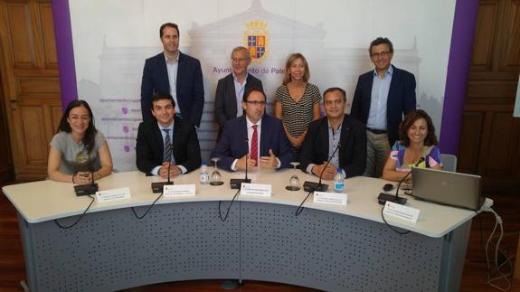 El alcalde de Palencia mantiene la oferta de Gobierno a Ciudadanos para afianzar la estabilidad