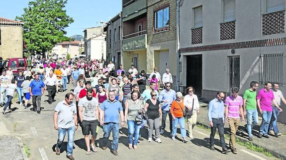 350 personas piden el arreglo de la carretera de Serradilla a Monsagro