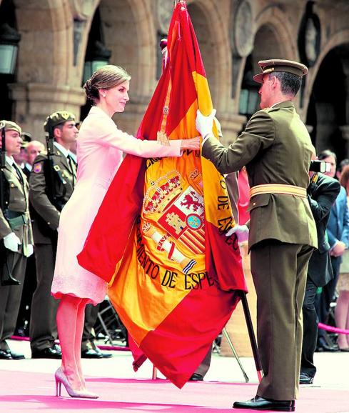 La Reina insta a la firmeza en la lucha contra la barbarie del terrorismo