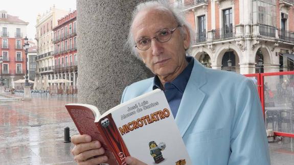 «El teatro ha encogido en actores, escenario y presupuestos»