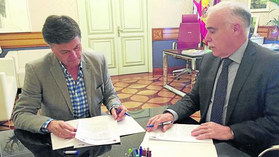 El Colegio de Médicos elaborará un mapa de ubicación de desfibriladores