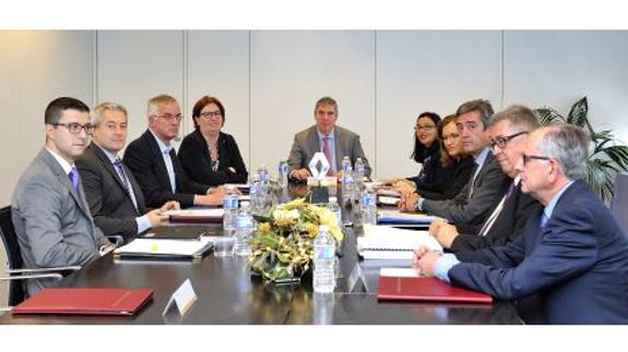 Renault aumenta su fabricación en Valladolid y Palencia el 35% y sus ventas crecen el 13%